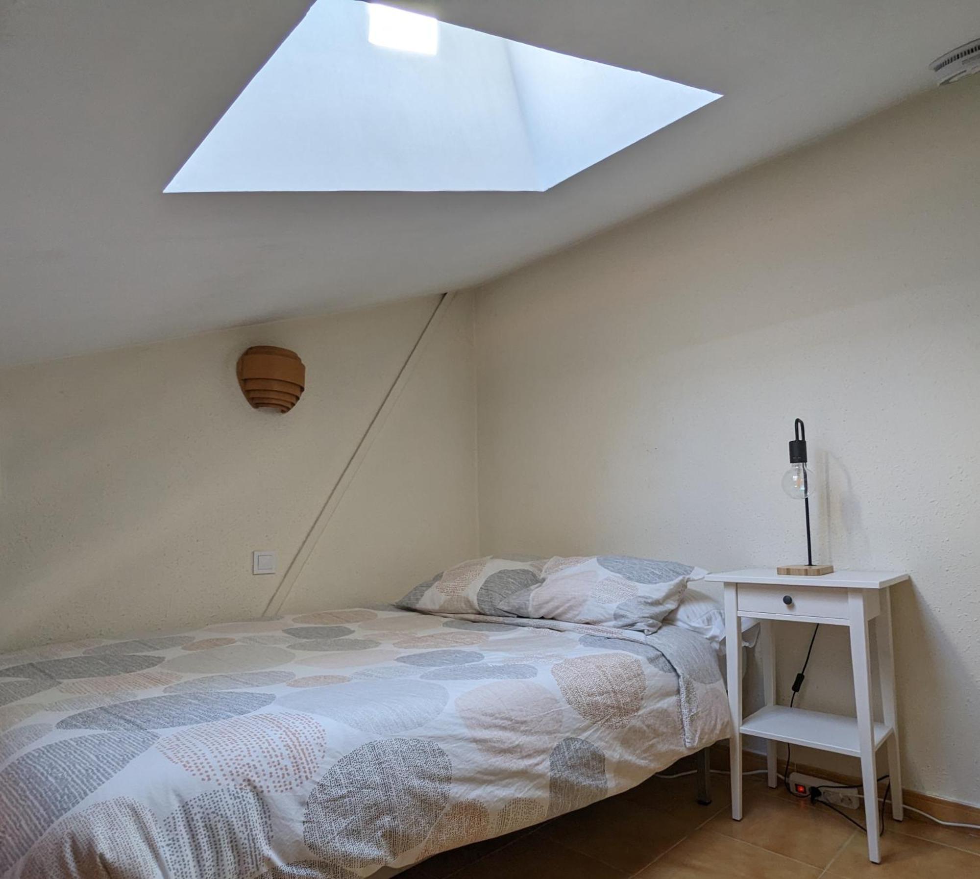 Bonito Y Luminoso Con Wifi Y Chimenea Aizu -